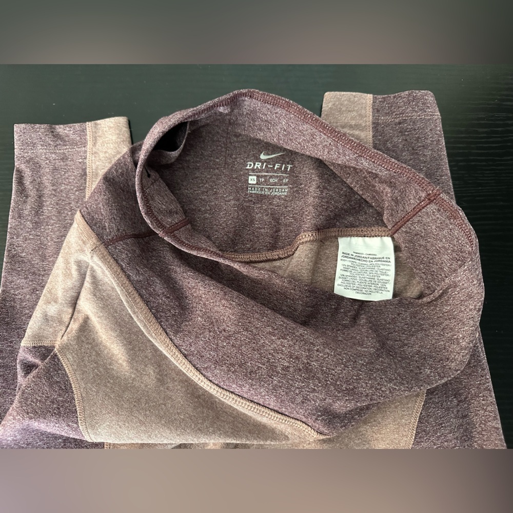 Nike Leggings in Pink and Purple - Picture 7 of 8